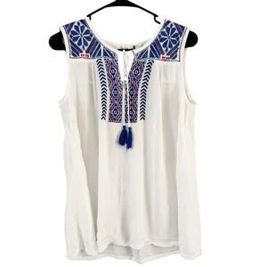 NWT Solitaire White Embroidered Gauzy Peasant Top Size Medium